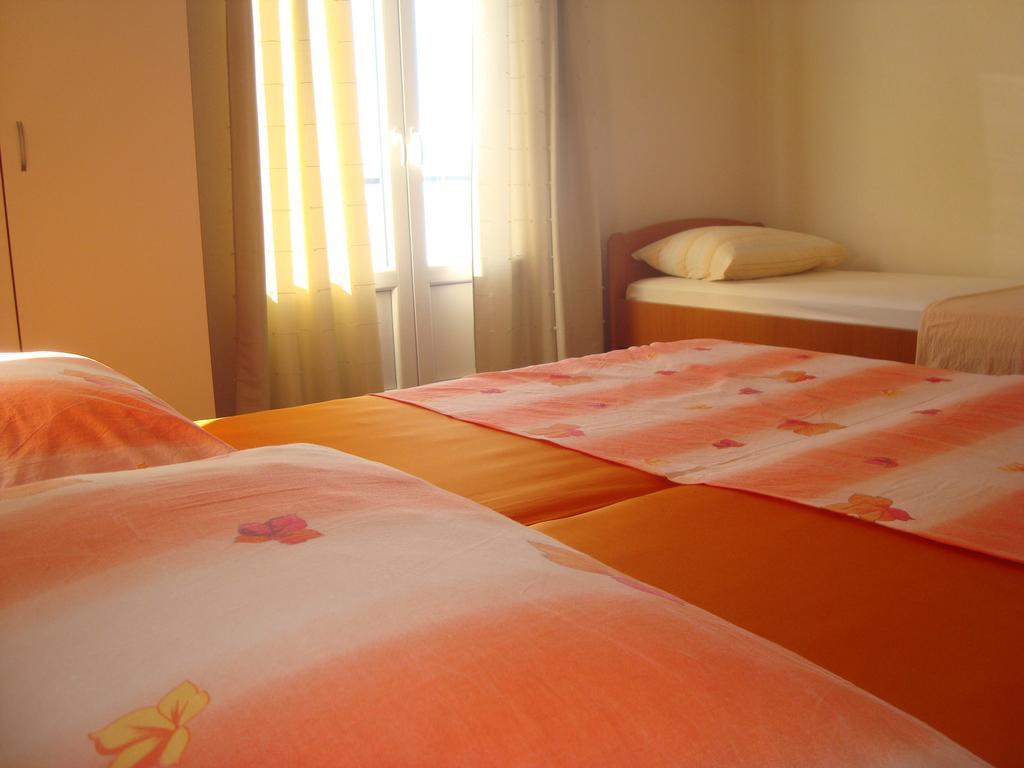Apartments Roncevic #Joko# Gradac  Zimmer foto