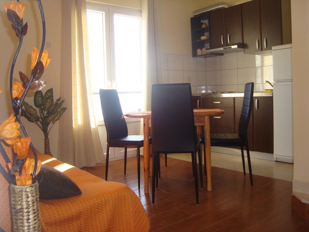 Apartments Roncevic #Joko# Gradac  Zimmer foto