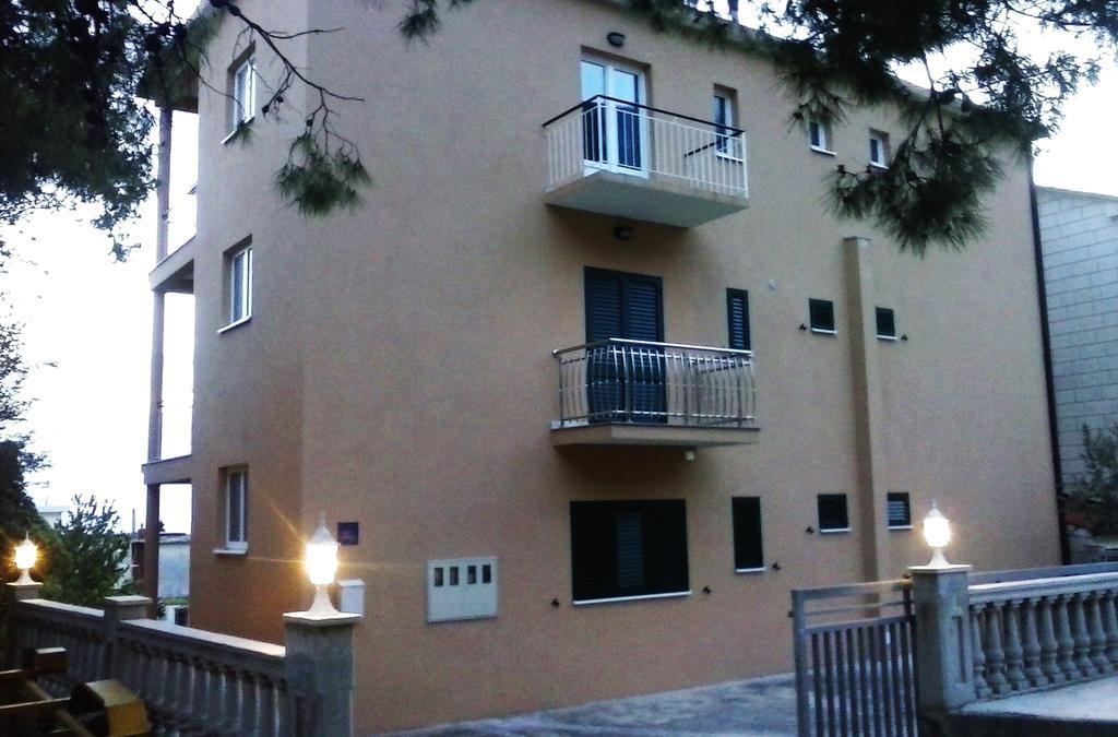 Apartments Roncevic #Joko# Gradac  Zimmer foto