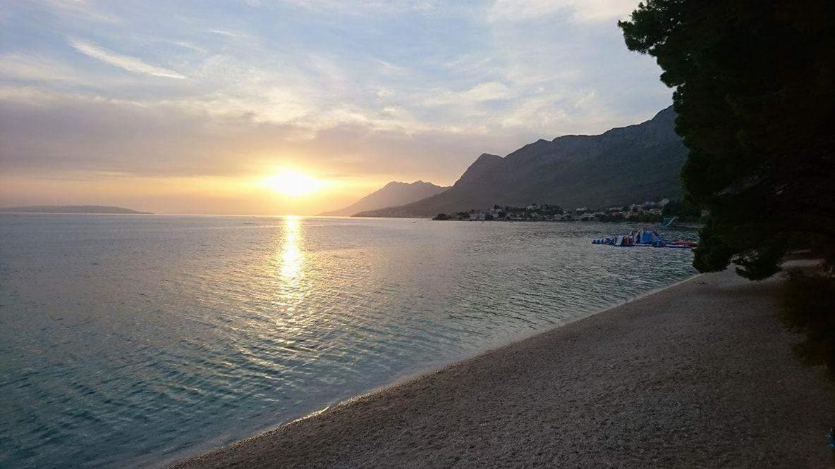 Apartments Roncevic #Joko# Gradac  Exterior foto