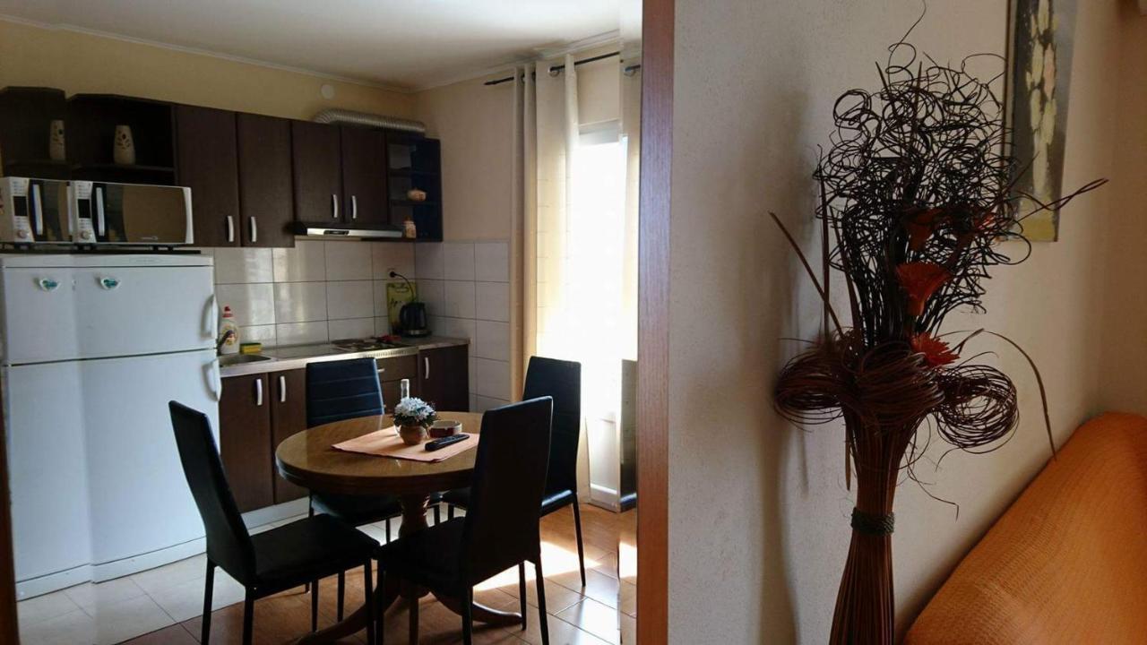 Apartments Roncevic #Joko# Gradac  Exterior foto