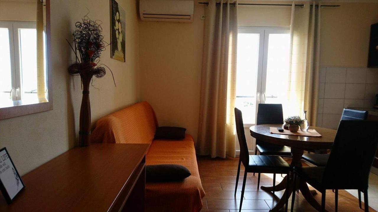 Apartments Roncevic #Joko# Gradac  Exterior foto